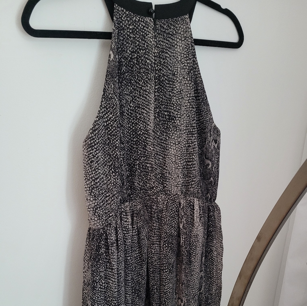 Dress - Picture 10 of 12